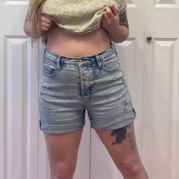 High Waist Acid Wash Dad Jorts - Picture 5 of 7